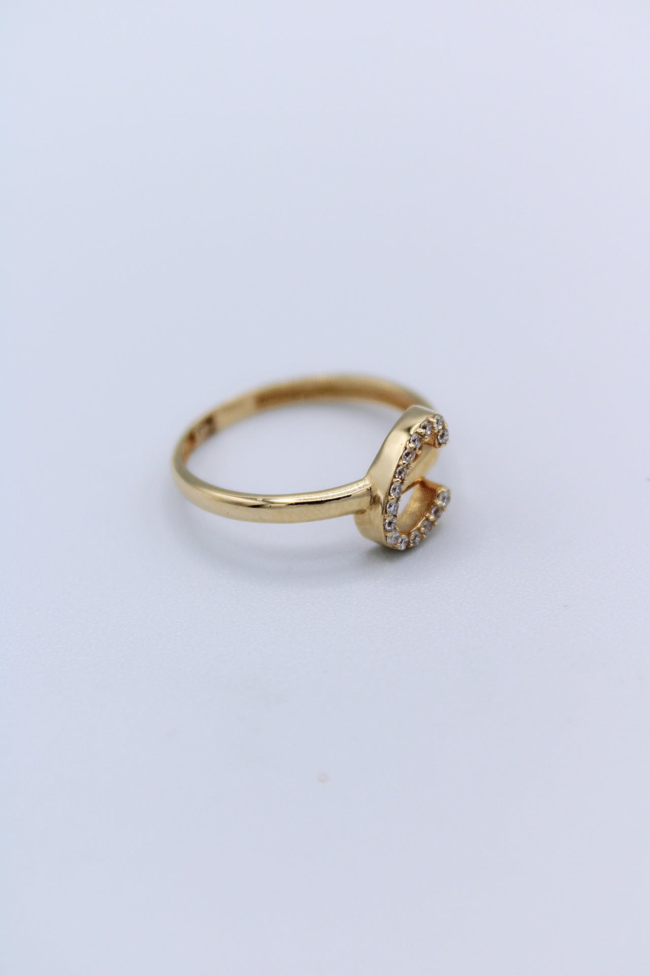 14K GOLD PERSONALIZED C LETTER RING