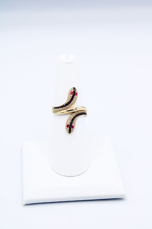 SNAKE RING MADE IN 14K GOLD