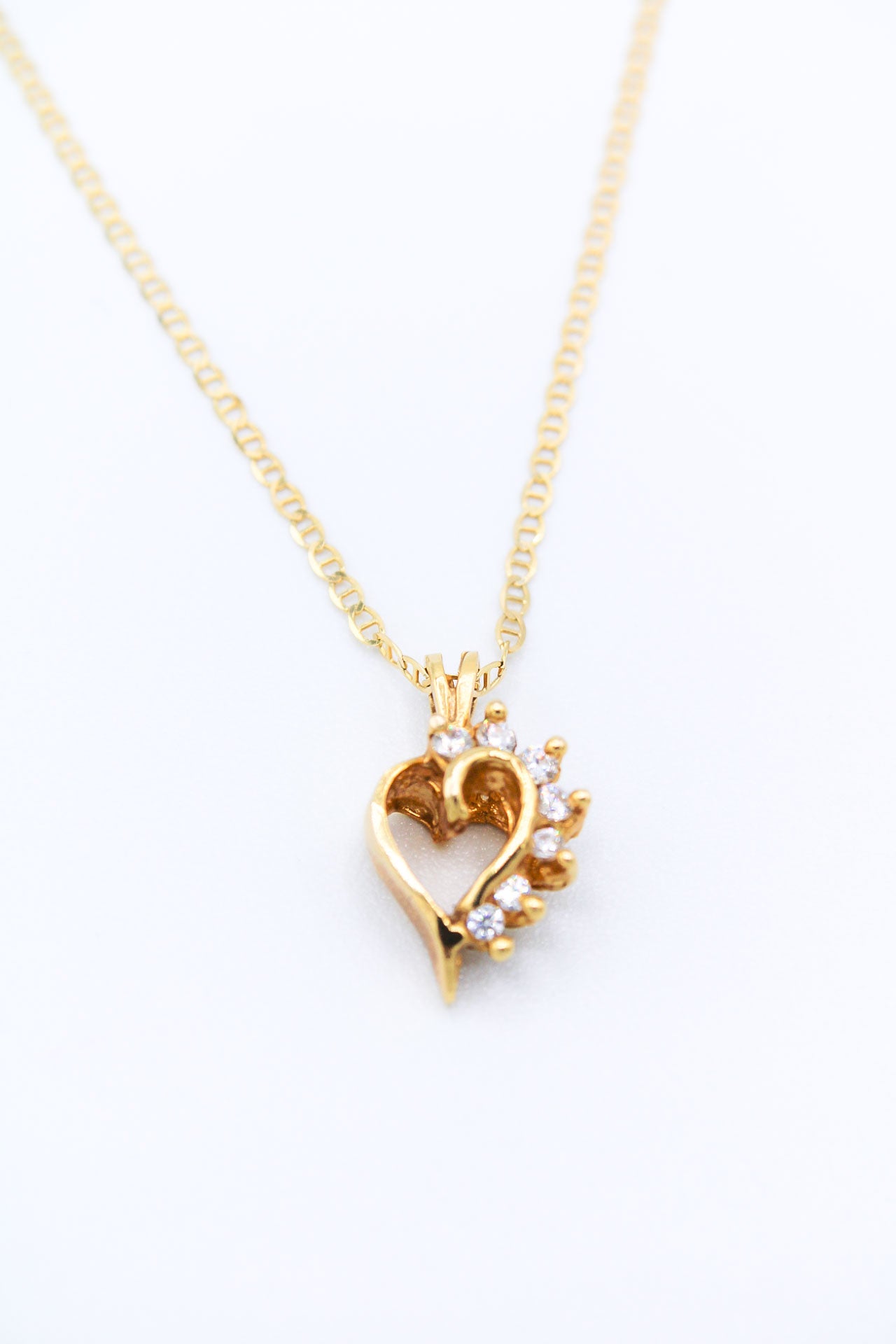 MARINER CHAIN WITH HEART PENDANT